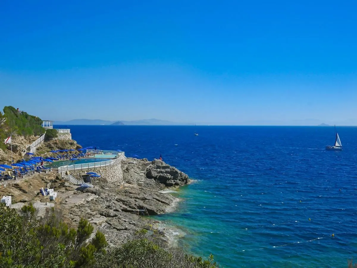 Appartamento Locazione Turistica Capo d'Arco-3 0*,  Italia